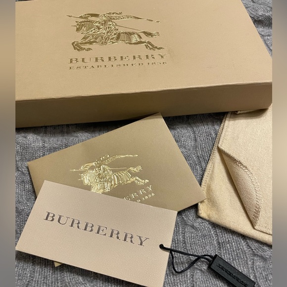 Burberry Prorsum Classic Checkered Style Wallet - Picture 6 of 6